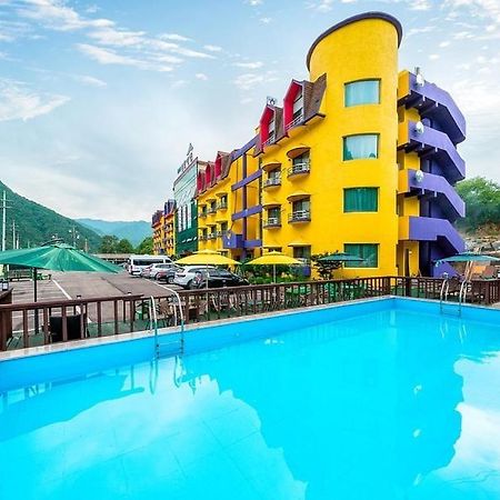 Inje Baekdam Stay Tourist Hotel Екстер'єр фото